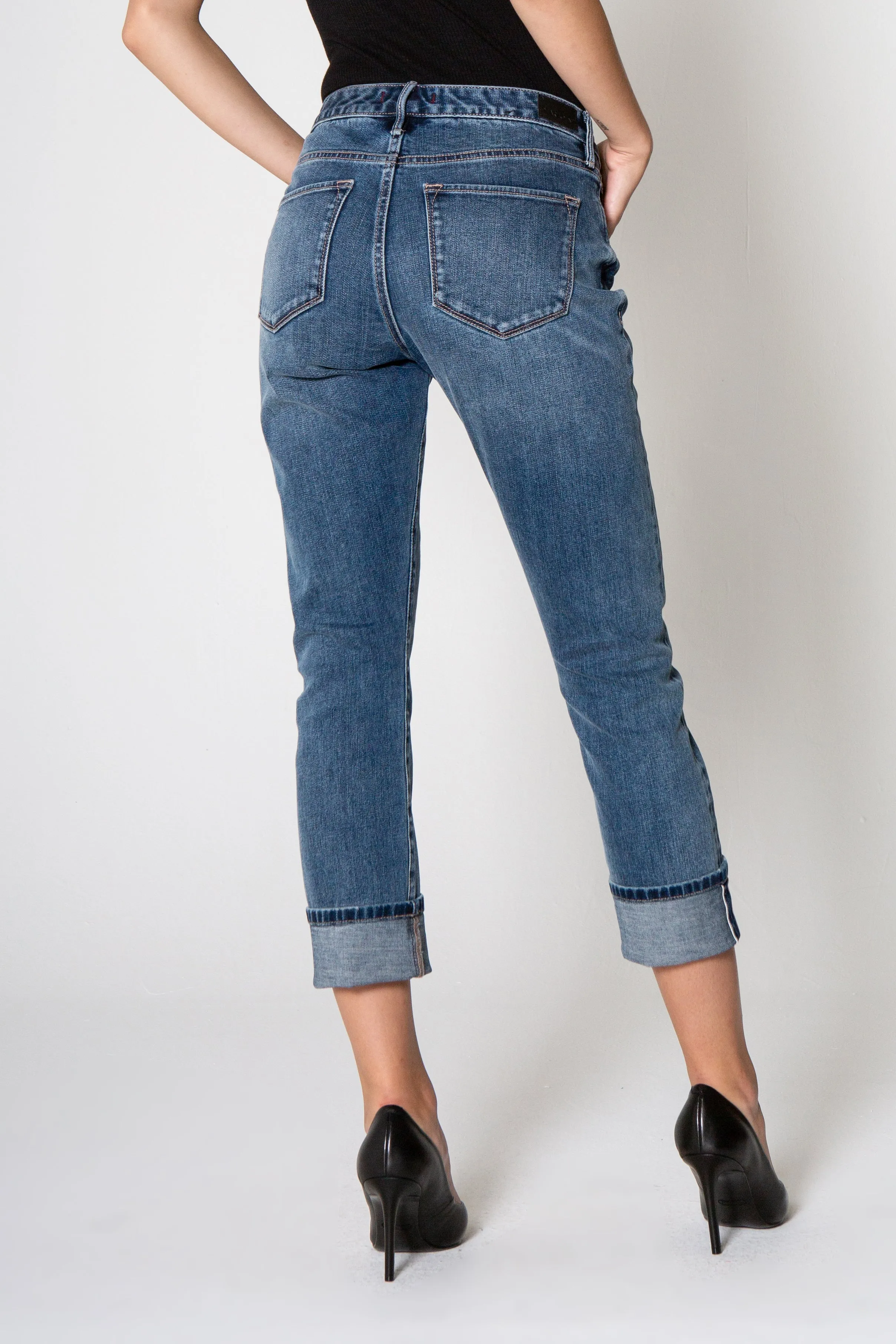 9 1/2" BLAIRE HIGH RISE CUFFED SLIM STRAIGHT JEANS IN COTTON