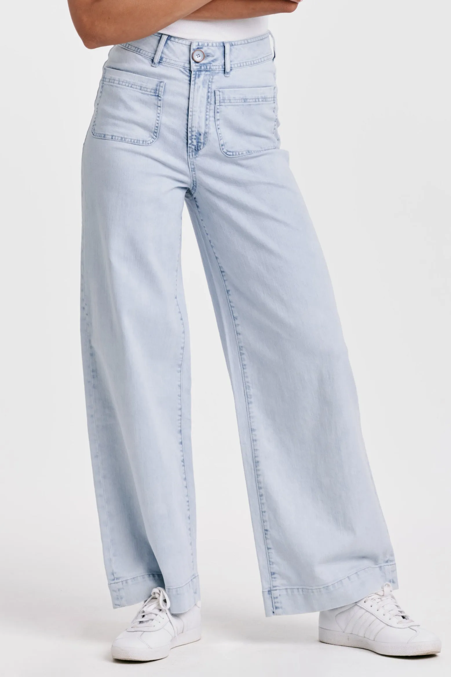 AUDREY SUPER HIGH RISE WIDE LEG JEANS ARTHLOW