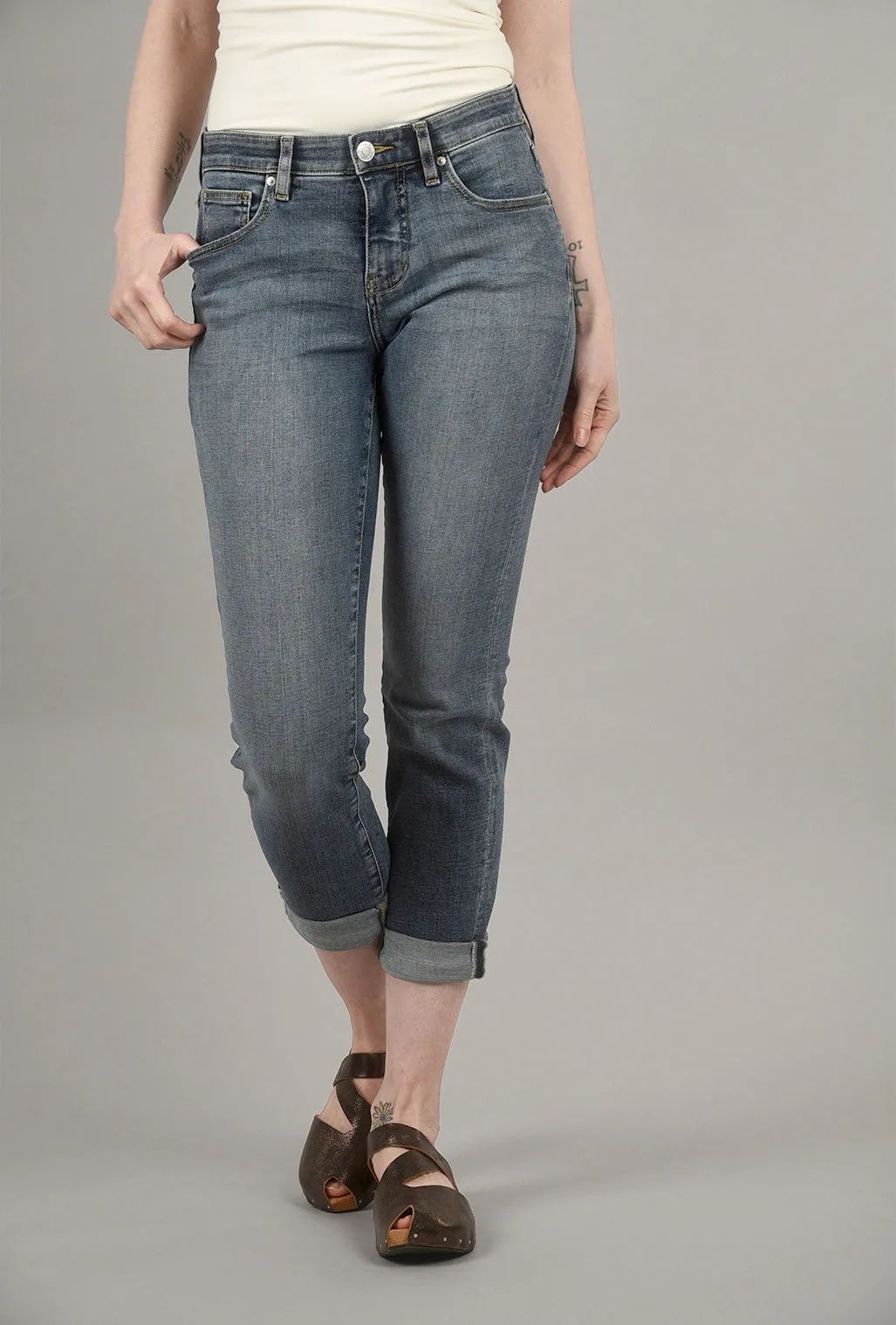 Carter Girlfriend Jeans, Mid-Vintage Blue