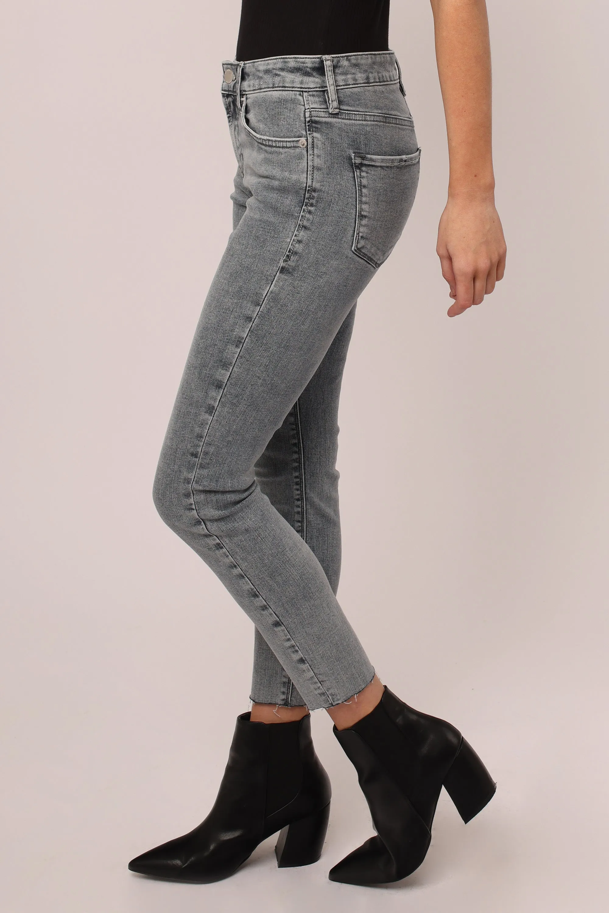 GISELE HIGH RISE ANKLE SKINNY JEANS FAIRFAX