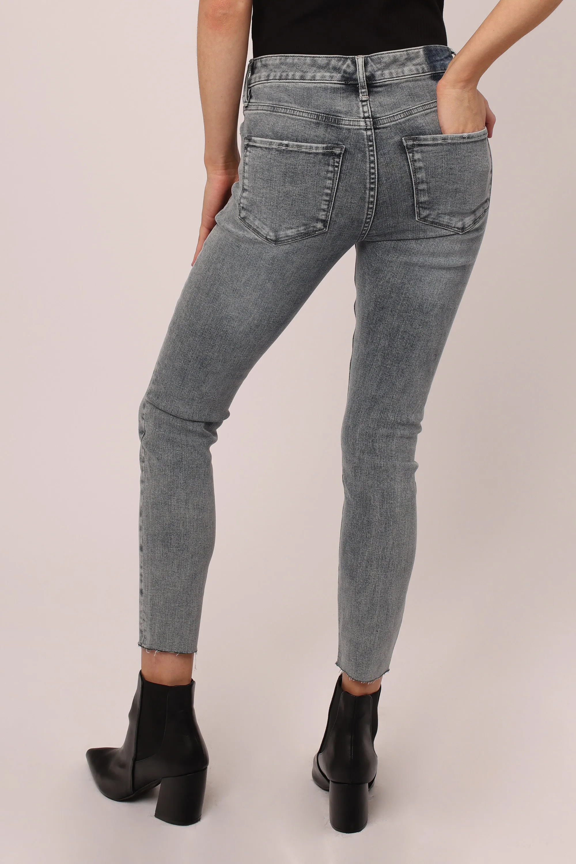 GISELE HIGH RISE ANKLE SKINNY JEANS FAIRFAX