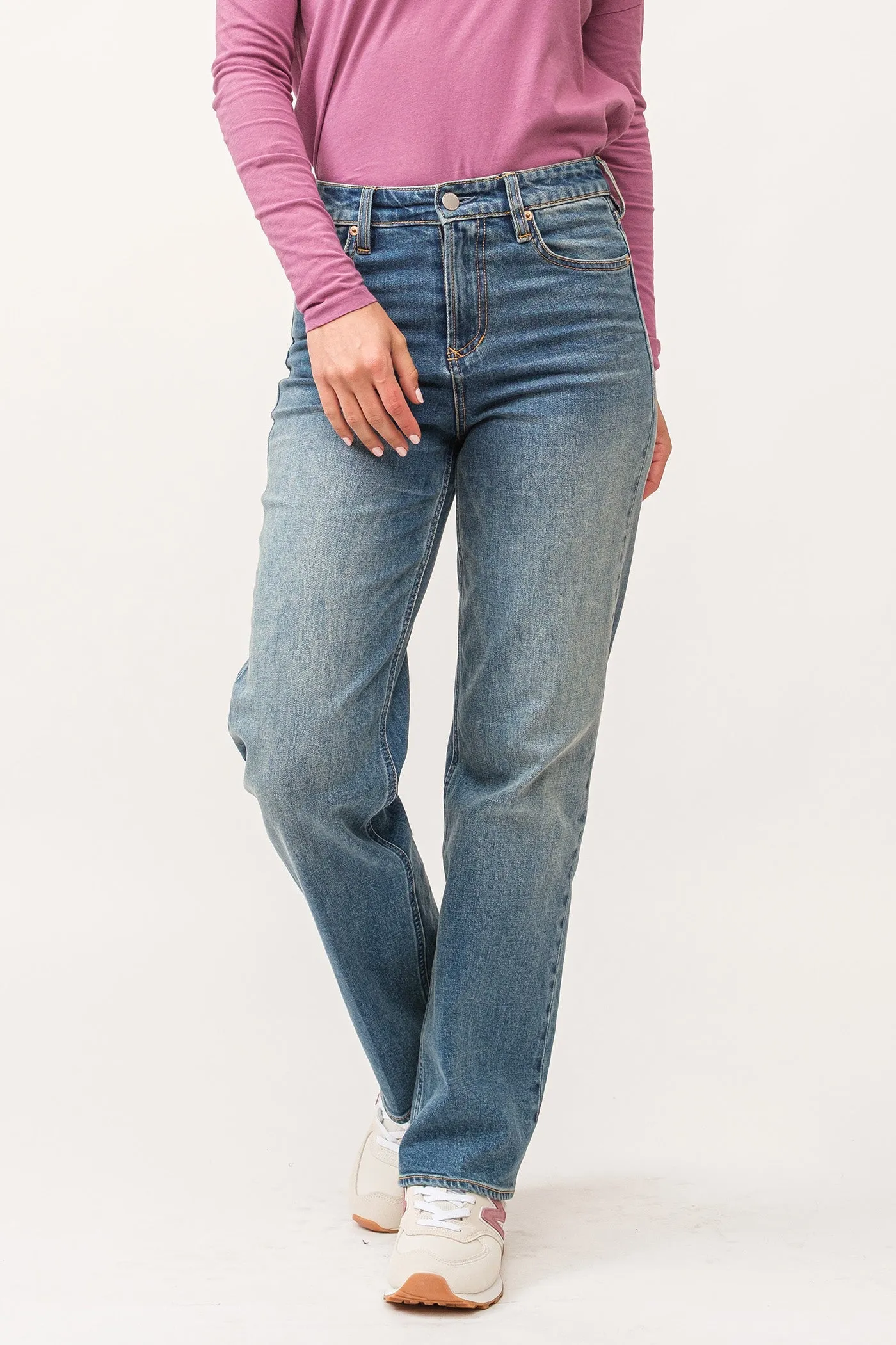 HOLLY HIGH RISE CLEAN HEM STRAIGHT JEANS FALCON