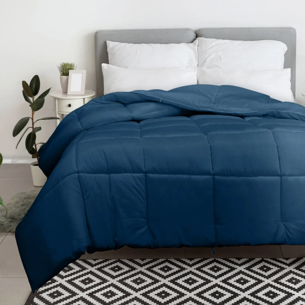 Royale All Season Down Alternative Bedding Lightweight Quilted Comforter with Corner Tabs